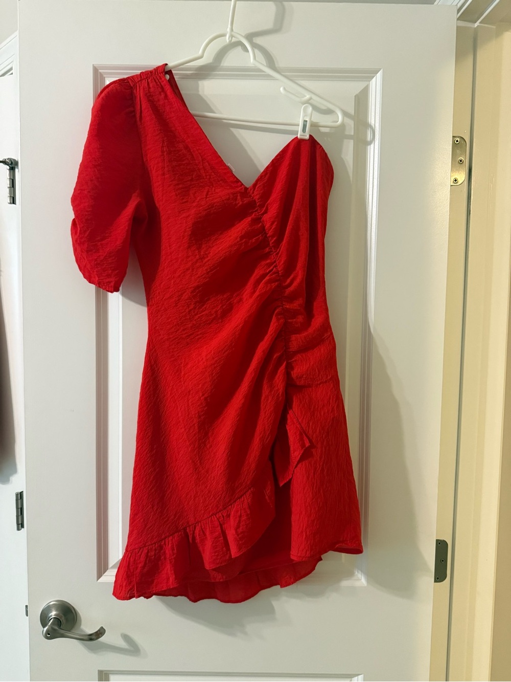 Leith One-Shoulder Red Ruched Ruffle Mini Dress - Picture 2 of 5